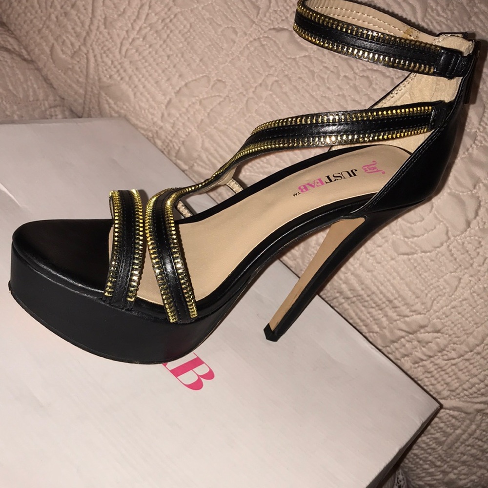 Heels - Picture 2 of 2